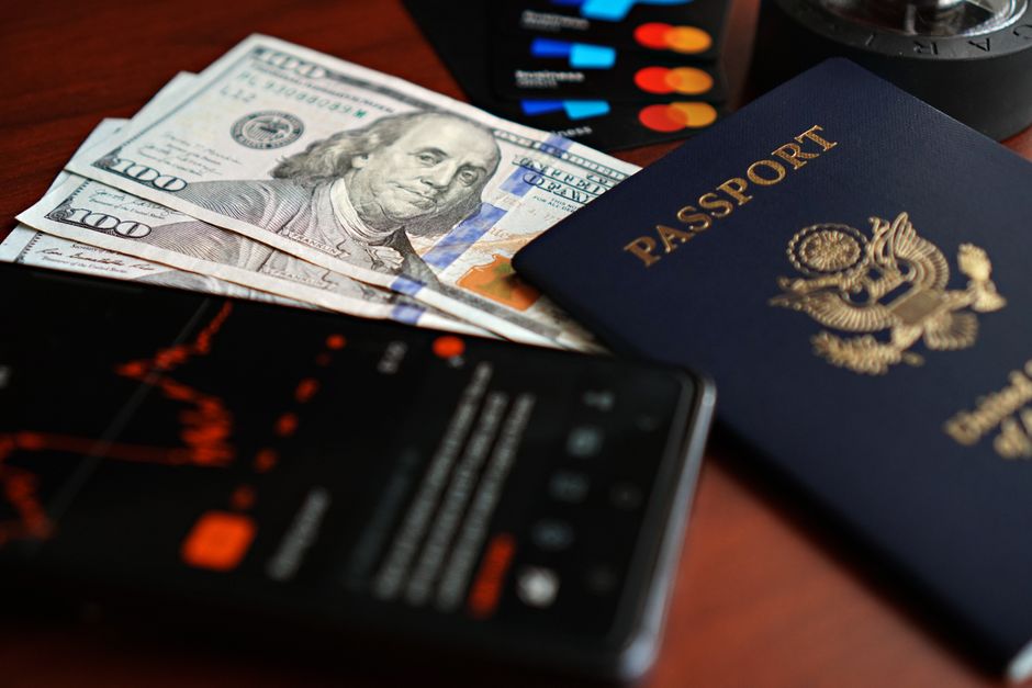 Dubai Company Setup in 2026: Free Zone vs Mainland When Banking Matters
