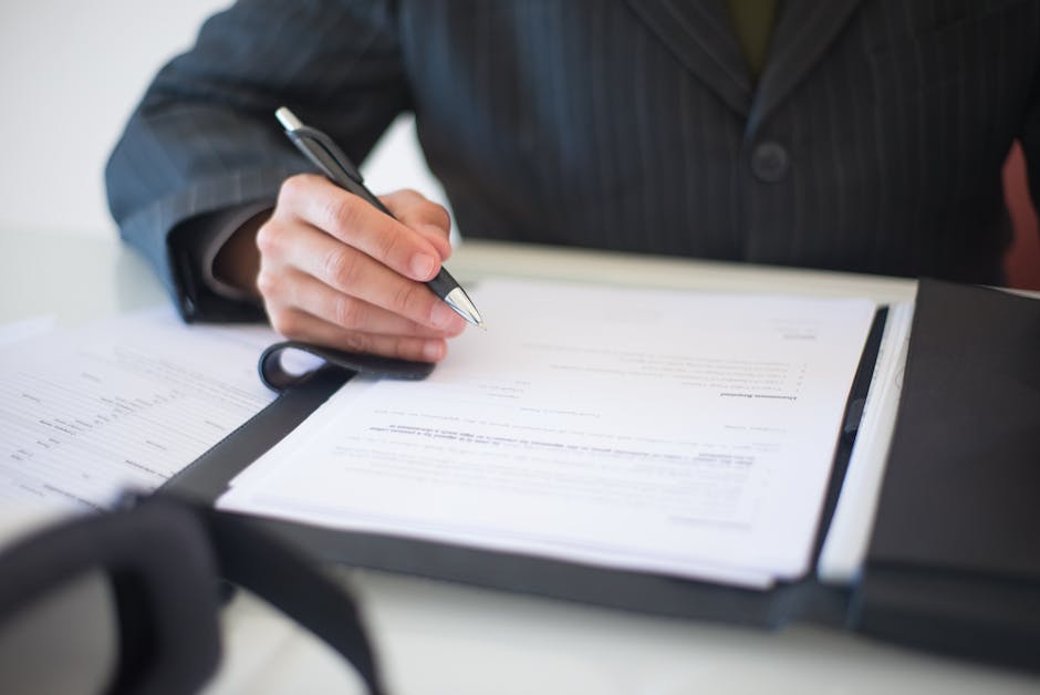 Starting a Company in Dubai in 2026: The Setup Order That Avoids Bank and Visa Rework