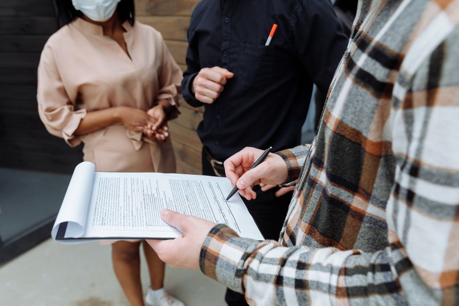 Signing a Dubai Tenancy Contract as a New Resident: Clauses, Cheques, Ejari, and What Gets Rejected