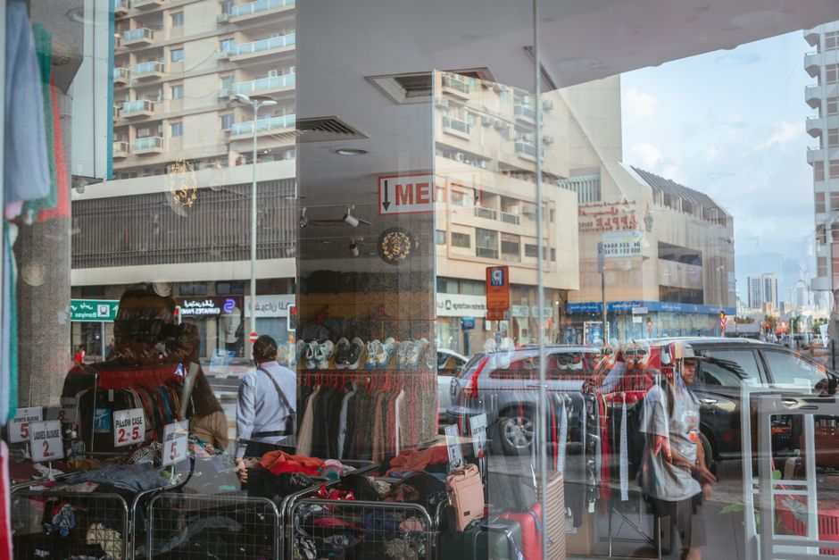 UAE Golden Visa vs Standard Residency in 2026: A Decision Guide You Can Execute