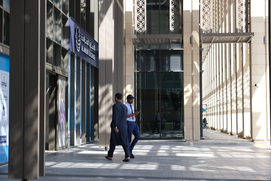 UAE Residence Visa in 2026: A Route Decision Guide for Real Life