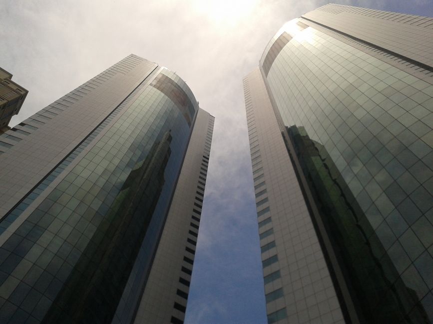 UAE Residence Visa for Relocators: Sponsor Choices, Documents, and the Bottlenecks That Cause Rework